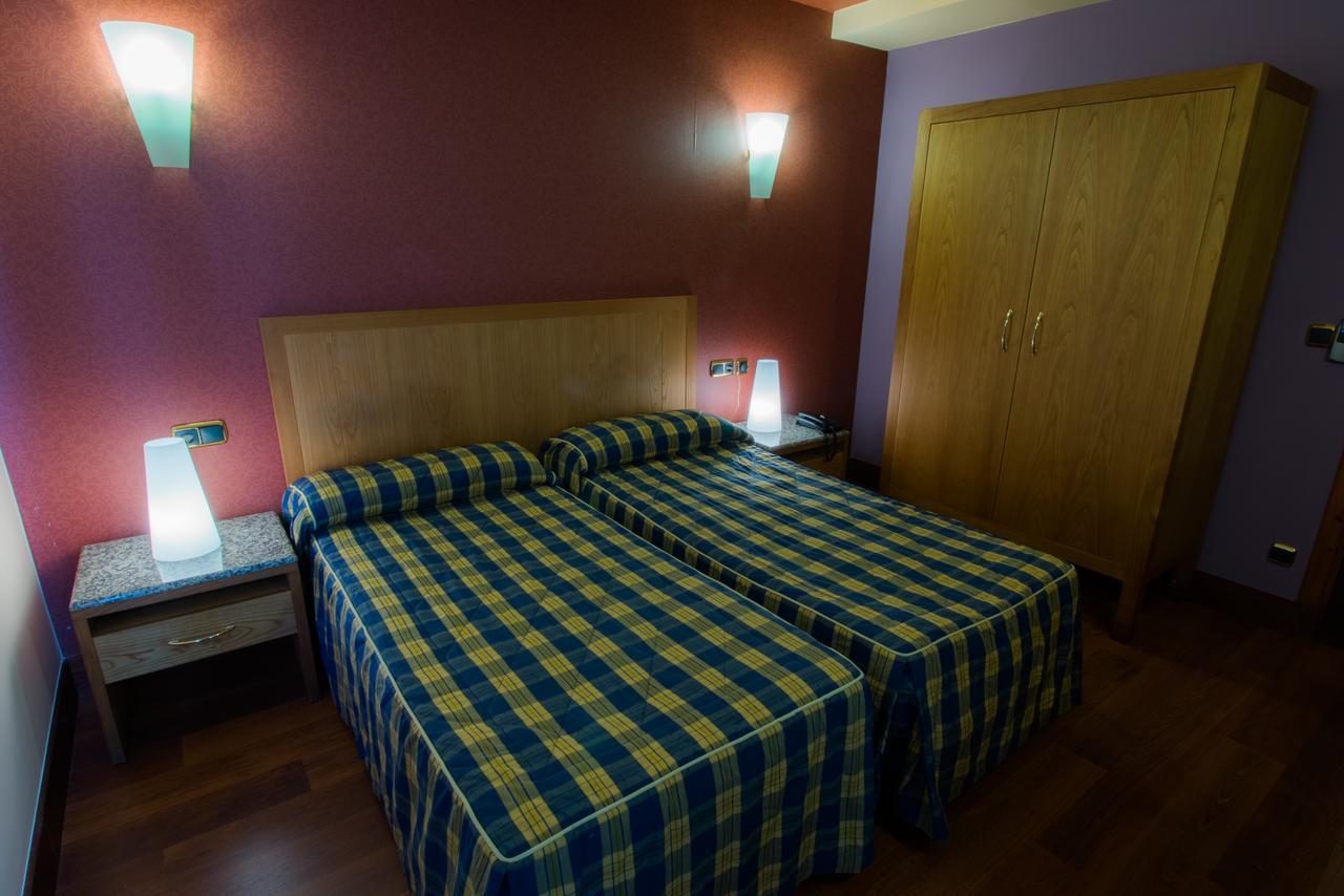 Adeko Hotel Barakaldo Luaran gambar